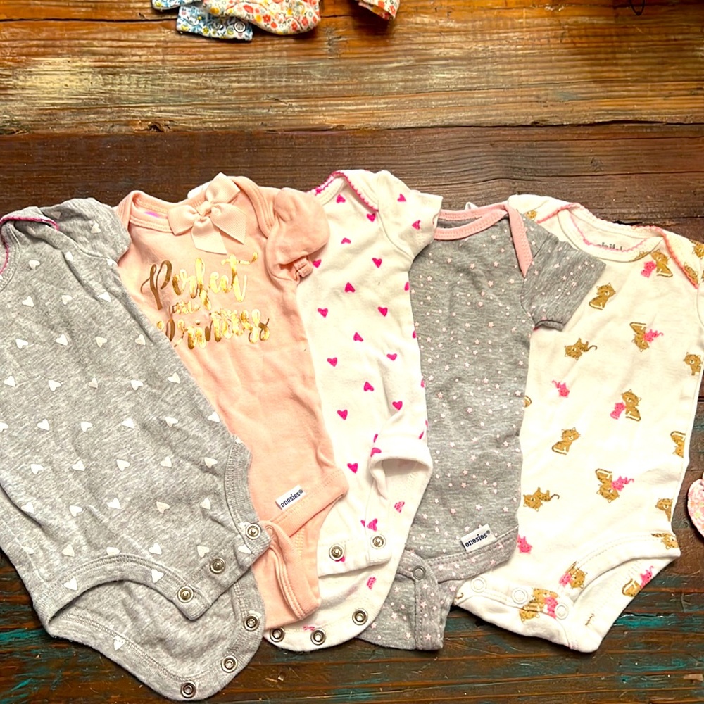 Bundle of 5 newborn onesies